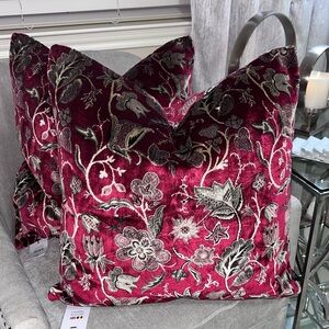 COPY - 1-NET CALDERA FLORAL WOVEN-TAPESTRY DECORATIVE PILLOWRead description fo…
